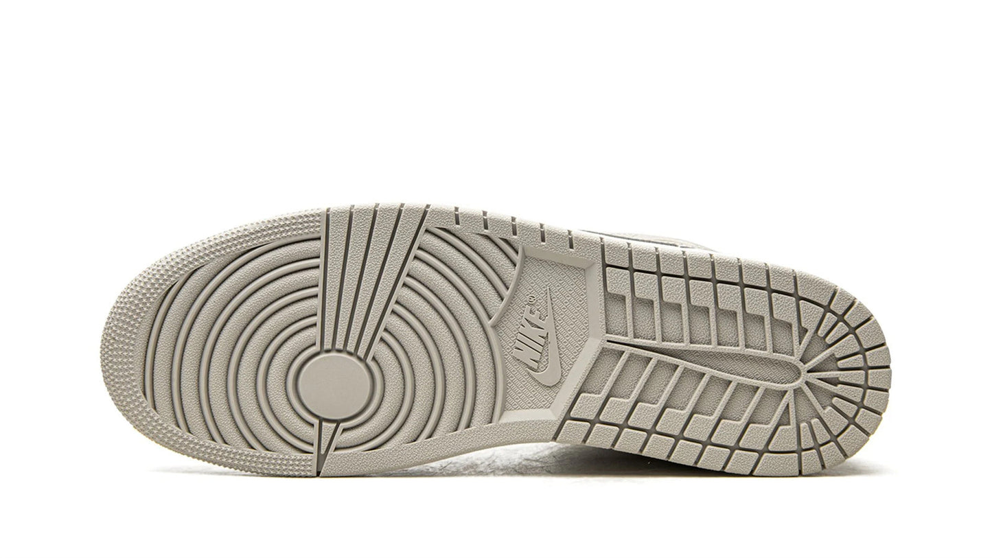 Air Jordan 1 Mid "Linen / College Grey"